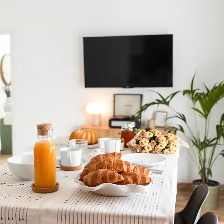 Cegonha Branca Flat Apartman *